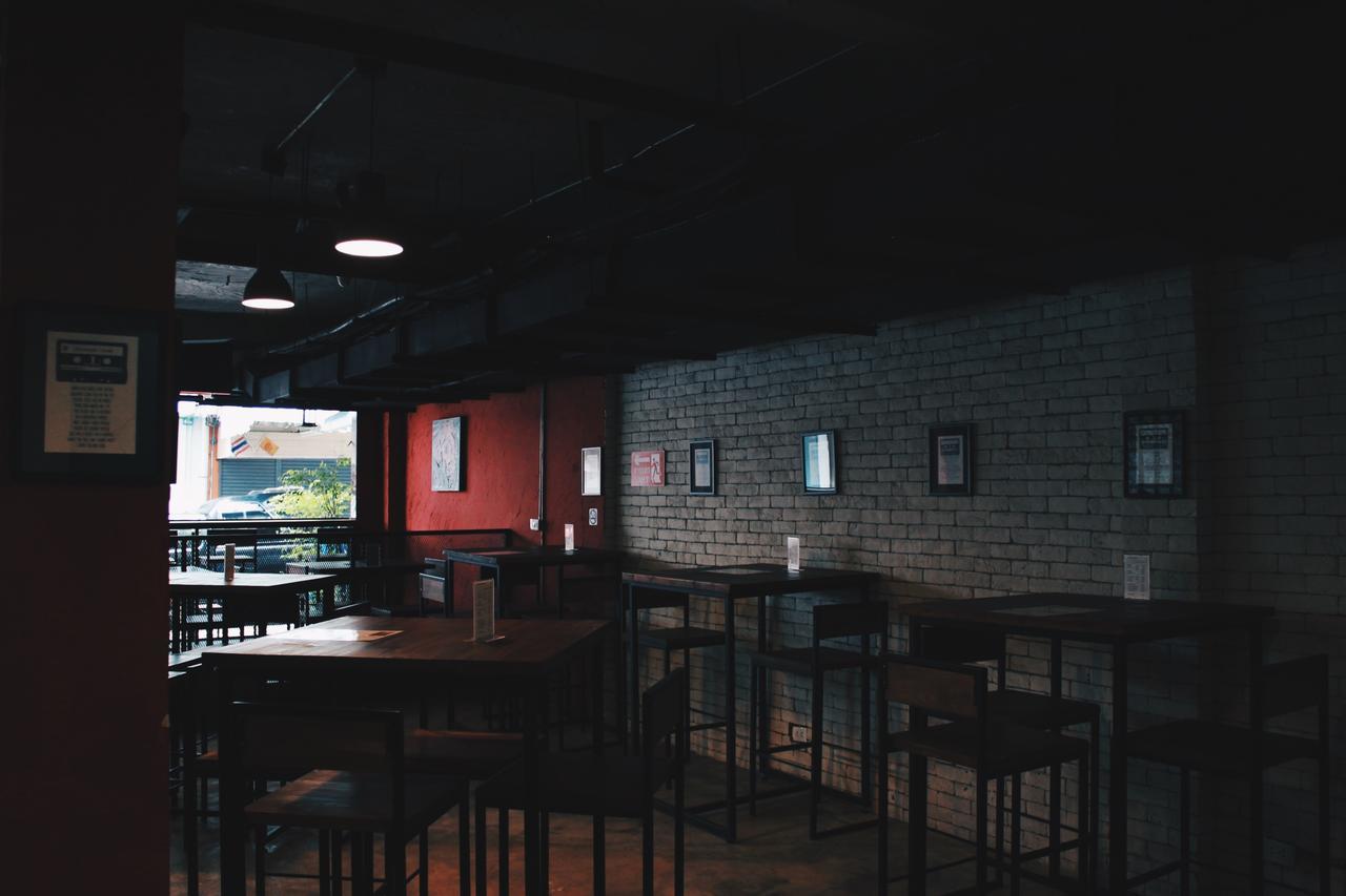 בנגקוק Henry'S Hotel & Gastropub מראה חיצוני תמונה