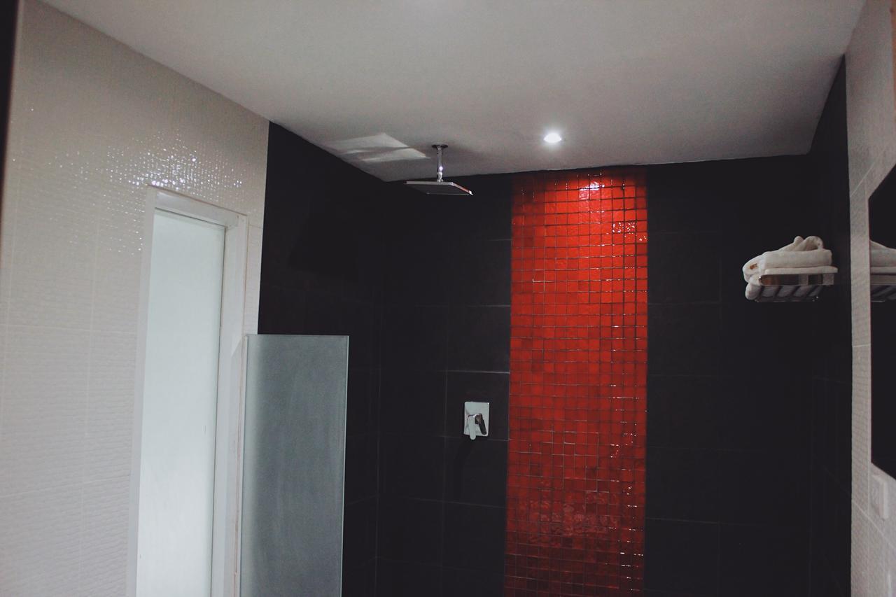 בנגקוק Henry'S Hotel & Gastropub מראה חיצוני תמונה